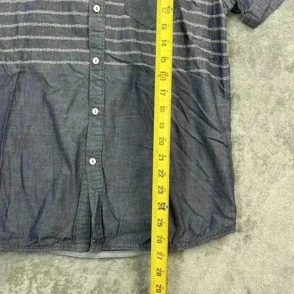 Jeremiah Clothing Shirt Mens Size Medium Blue Button Up Workwear Cotton Pocket - Picture 2 of 9